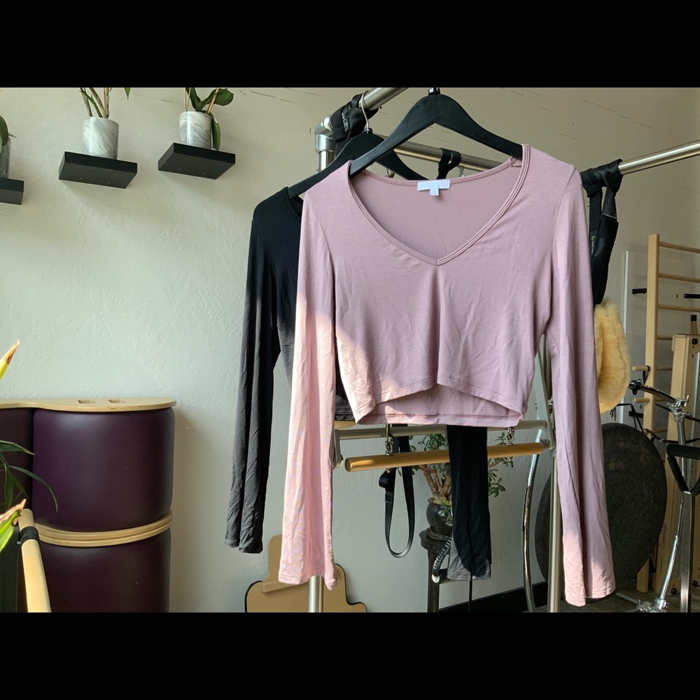 Beyond yoga long sleeve crop top